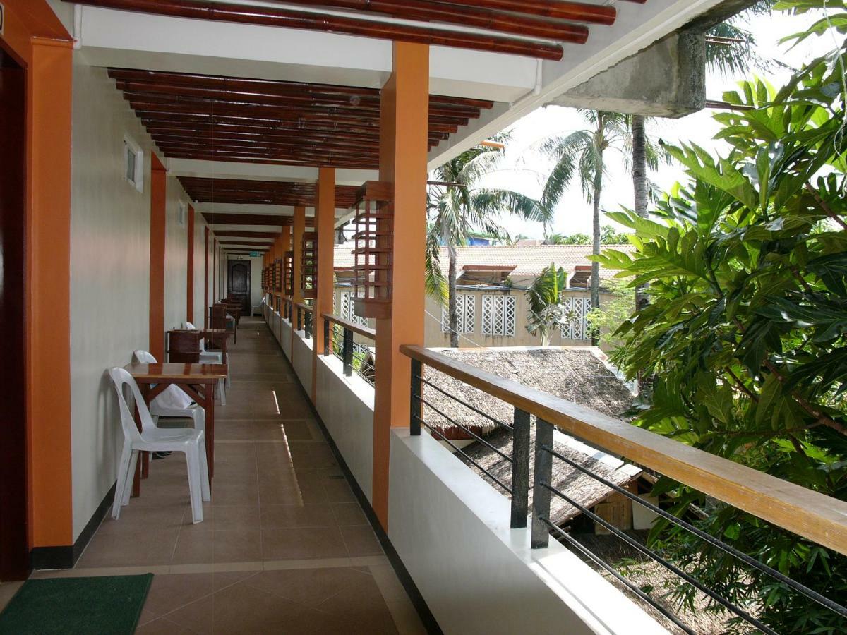 Lsm Square Residences Balabag  Luaran gambar