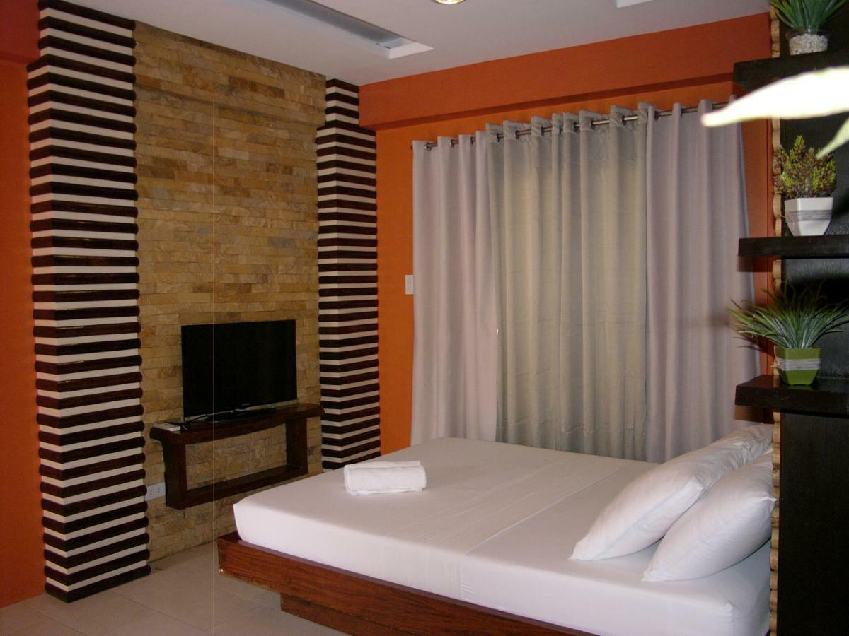 Lsm Square Residences Balabag  Luaran gambar